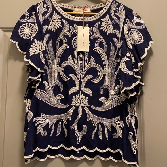 Solitaire Tops - ***NWT*** Solitaire Embroidered Top
